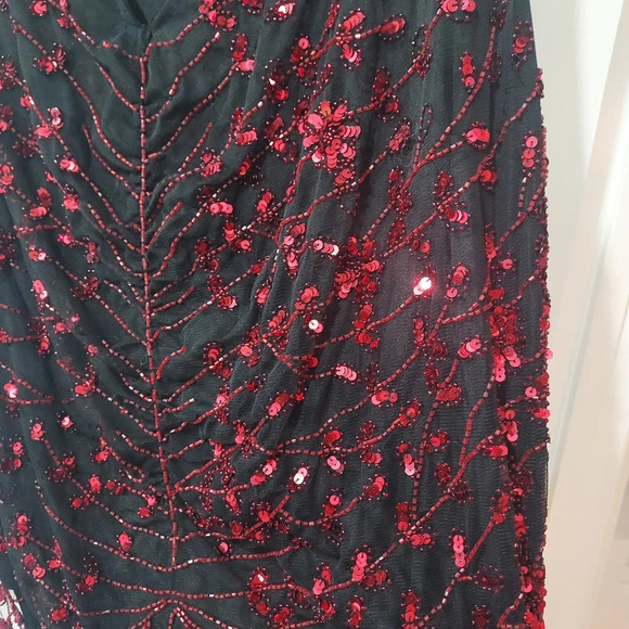 Lane Bryant Red Sequin Black Sleeveless V-Neck Blouse/Tank in Size 26 - Picture 8 of 12